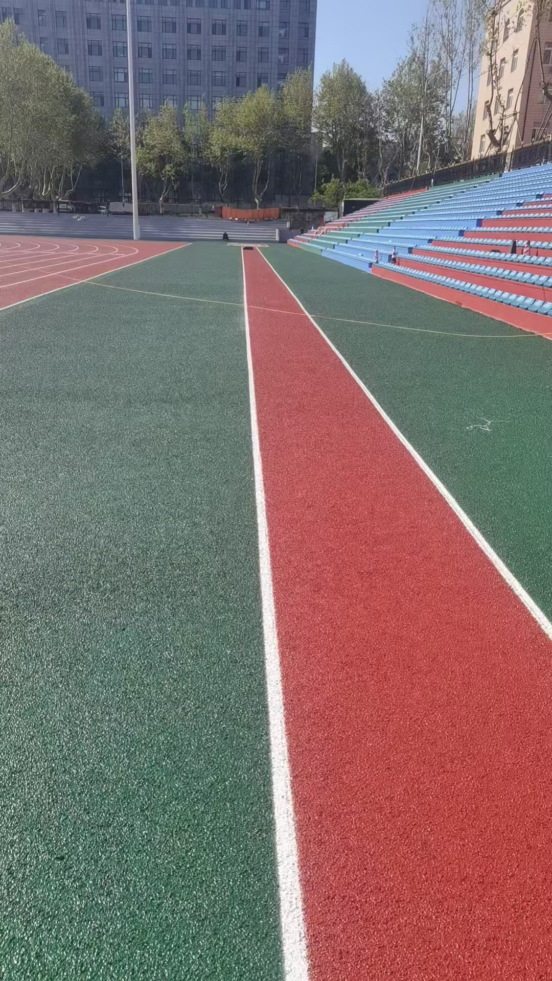 图木舒克市足球场人造草坪透水跑道 - 价格